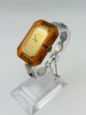 Vintage Old England 17 Jewels Swiss Made Amber Watch – Late 1960s–1970s